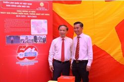 Lá cờ Tổ quốc kể chuyện lịch sử và khát vọng vươn xa