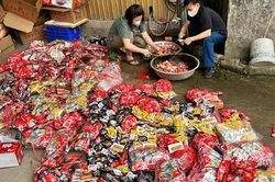 Tiểu thương công khai bày bán hàng tấn thực phẩm bẩn 'made in China' nhiều 'không'
