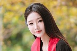 Hoa khôi khoa ngôn ngữ Anh ĐH Ngoại Thương tốt nghiệp song bằng và khởi nghiệp ngành thời trang