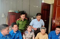 Tuổi trẻ Ủy ban nhân dân tỉnh Nghệ An tổ chức nhiều hoạt động kỷ niệm 50 năm ngày Thống nhất đất nước