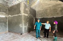 Thèn Sin nỗ lực xóa nhà tạm, nhà dột nát