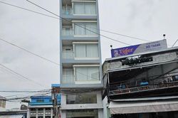 Phong tỏa hiện trường, làm rõ nguyên nhân 3 người tử vong trong khách sạn tại Nha Trang