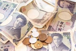 Tỷ giá Yen Nhật hôm nay 1/5/2025: Tiếp tục suy giảm