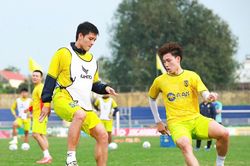 Hoàng Văn Khánh trở lại, Sông Lam Nghệ An hy vọng giành điểm trên sân Lạch Tray