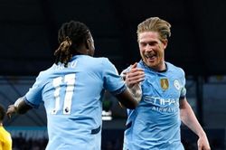 Thắng Wolves, Man City lọt top 3 Ngoại hạng Anh