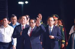 Thủ tướng dự Chương trình chính luận nghệ thuật 'Côn Đảo - Hùng ca ý chí Việt Nam'