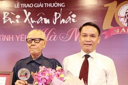 Bái biệt nhà văn hóa Hữu Ngọc: Trọn đời với nghề 'xuất khẩu' văn hóa ra thế giới