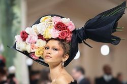 Lý do giá vé tham dự Met Gala 2025 lên tới gần 2 tỷ đồng