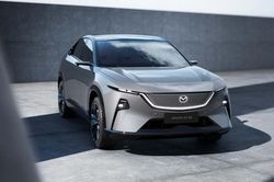 Cận cảnh Mazda EZ-60 vừa ra mắt toàn cầu