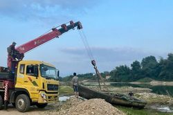 Tăng cường quản lý khai thác cát trên các tuyến đường thủy nội địa