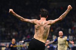 Francesco Acerbi: Ngày 'đôi cánh thiên thần' được phép tung bay