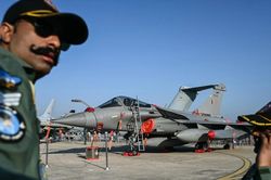 Vũ khí tác chiến điện tử Pakistan làm tê liệt tiêm kích Ấn Độ