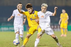 Cần bao nhiêu điểm để trụ hạng V.League 2024/25 thành công?
