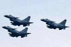 Pakistan: J-10C Trung Quốc lập chiến công đầu, bắn hạ 5 tiêm kích Ấn Độ, gồm 3 chiếc Rafale