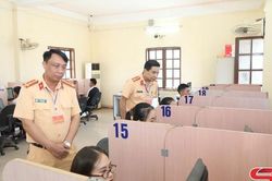 Kỳ sát hạch lái xe đầu tiên của Công an Sơn La