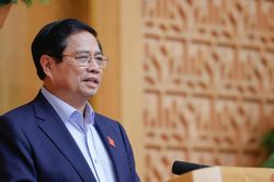Thủ tướng Phạm Minh Chính: Ứng trước kinh phí để chi trả cho người xin nghỉ theo chế độ và dôi dư