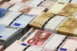 Tỷ giá Euro hôm nay 9/5/2025: Giảm nhẹ so với USD