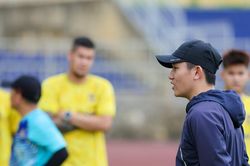 Huấn luyện viên trưởng Sông Lam Nghệ An nhận định về cơ hội của đội nhà trước Hà Nội FC