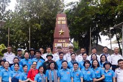 Trường Sa ơi, không xa…