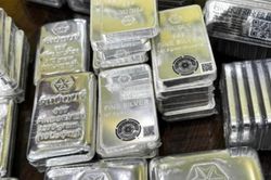 Giá bạc hôm nay 10/5/2025: Giá bạc trong nước và thế giới tăng do đồng USD giảm