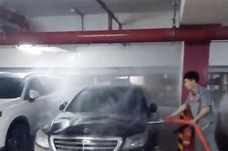 Ca sĩ Duy Mạnh rút đơn kiện Mercedes Việt Nam