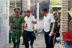 Mâu thuẫn tình cảm, người đàn ông mang xăng phóng khiến hai người tử vong