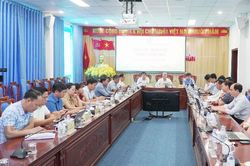 UBND huyện Nậm Nhùn tổ chức Phiên họp thường kỳ tháng 5