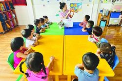 Hướng dẫn quản lý, sử dụng viên chức y tế, giáo viên các trường phổ thông, mầm non