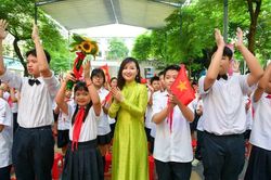 Cách tính phụ cấp ưu đãi theo nghề của giáo viên, nhân viên trường học dự kiến