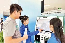 Hà Nội hướng dẫn lấy số dịch vụ công online trên ứng dụng iHanoi