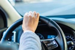 5 nguyên tắc sống còn tránh buồn ngủ, mất tập trung khi lái xe đường dài ngày hè