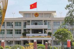 Kỷ luật cảnh cáo Chánh văn phòng UBND TP Cần Thơ