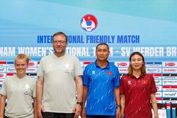 HLV Mai Đức Chung: Trận đấu với Werder Bremen là dịp học hỏi quý giá của tuyển nữ Việt Nam