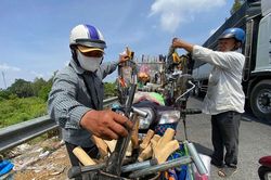 Bán dạo đồ rèn