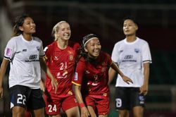Huỳnh Như đối đầu ngôi sao hàng đầu châu Á từng chọc thủng lưới ĐT Anh và Argentina, khoác áo PSG và Tottenham