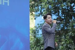 Hồ Văn Kãnh 'cháy' hết mình cùng Gen Z đam mê khoa học công nghệ