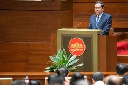 Chủ tịch Quốc Hội: Xây dựng và thi hành pháp luật là 'đột phá của đột phá' trong hoàn thiện thể chế phát triển đất nước