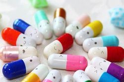 Trẻ em dùng thuốc người lớn, hậu quả khó lường