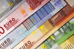 Tỷ giá Euro hôm nay 20/5/2025: EUR/USD tăng mạnh kỳ vọng thỏa thuận thương mại EU Anh