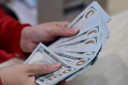 Tỷ giá USD hôm nay 20/5/2025: USD suy yếu khi Fed thận trọng