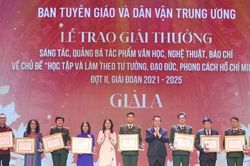 Trao giải sáng tác về học tập và làm theo tư tưởng, đạo đức, phong cách của Bác