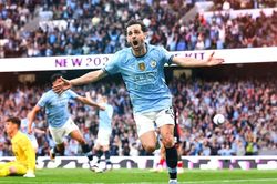 Rodri trở lại, Man City thắng đậm và giành lợi thế trong cuộc đua dự Champions League