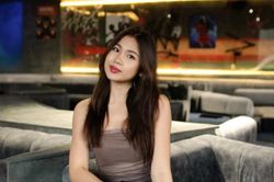 Con gái Lưu Thiên Hương tuổi 20 tài năng, nhan sắc như hoa hậu