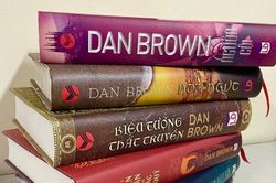 Bộ sách của Dan Brown bị làm lậu