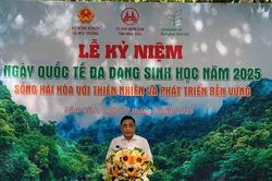 Sống hài hòa với thiên nhiên và phát triển bền vững
