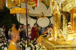 Ninh Bình: Thêm thời gian cung rước xá lợi Đức Phật Thích Ca Mâu Ni