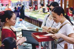 Giá vàng hôm nay 22/5/2025: Giá vàng trong nước và thế giới tăng lên cao nhất tuần qua