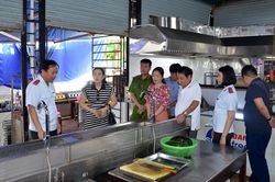 Nghệ An xử phạt 52 triệu đồng đối với 4 cơ sở vi phạm an toàn thực phẩm