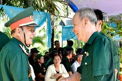 Chuyện về gia đình người thương binh 2/4