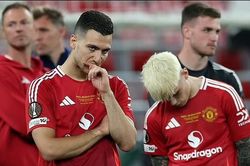 MU thiệt hại nặng nề sau thất bại ở chung kết Europa League